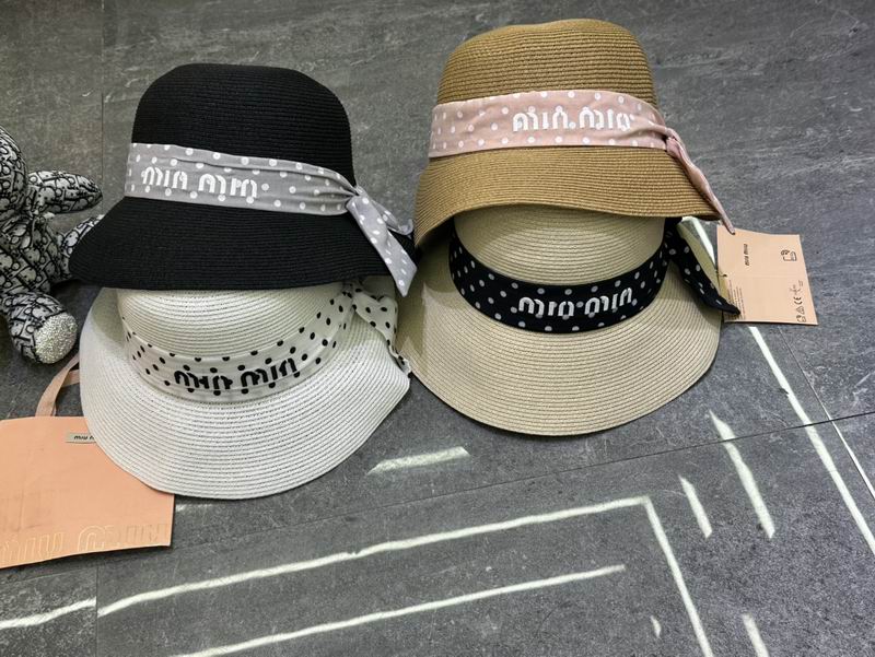 Miumiu hat dx81
